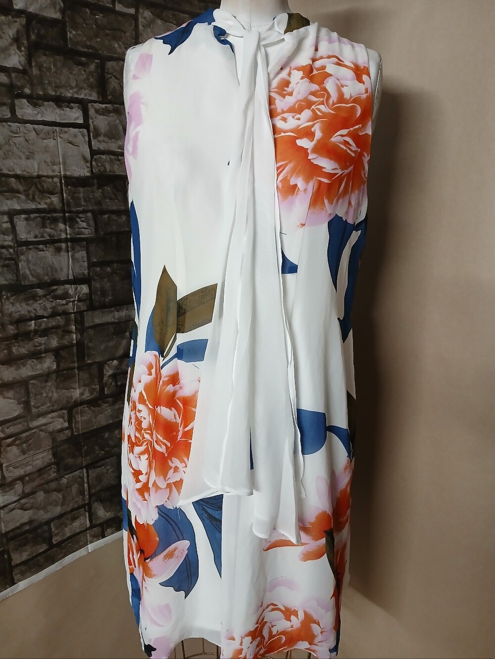 Signature by Robbie Bee White Midi Dress